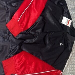 Large woman’s oversize bomber jacket